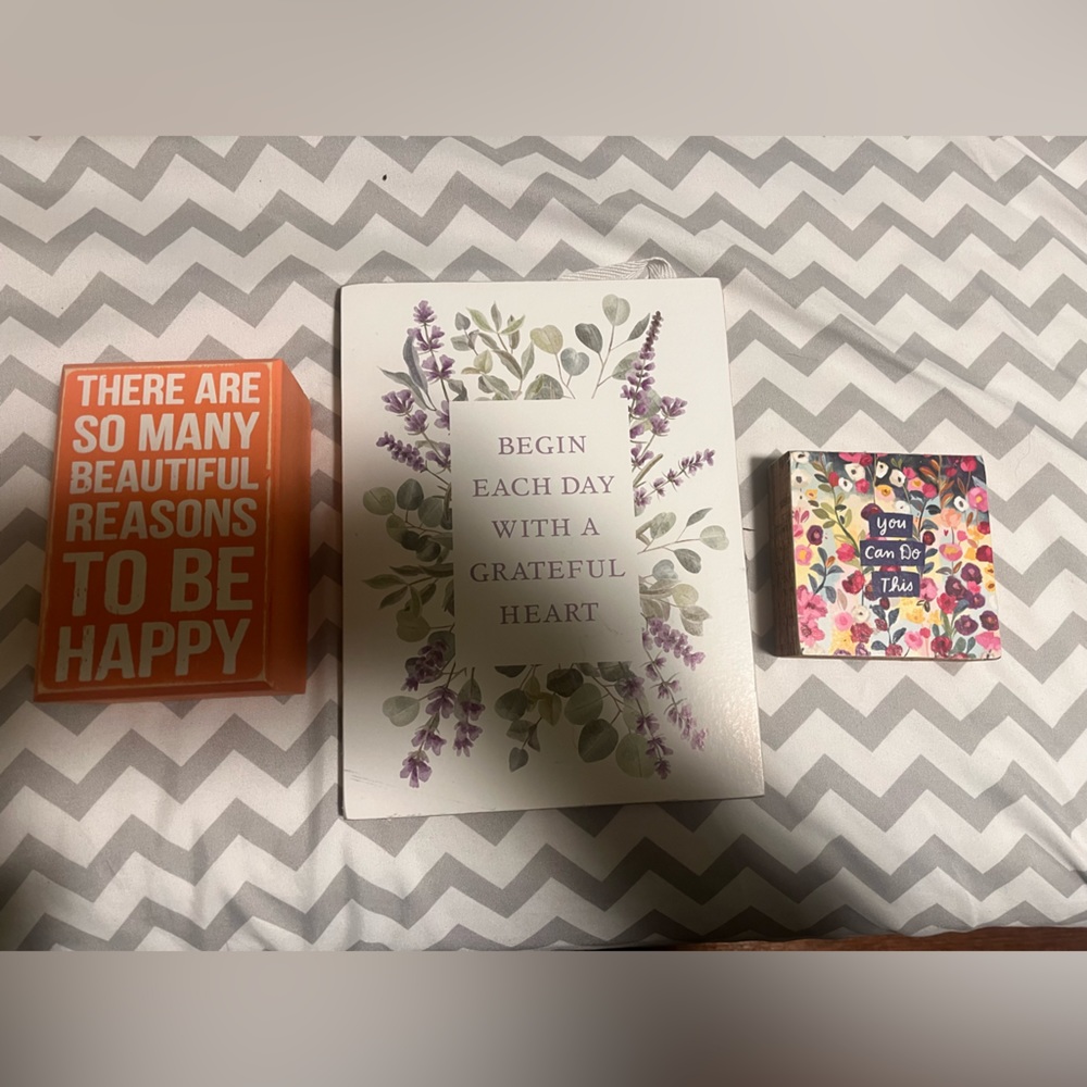 3 decorative signs